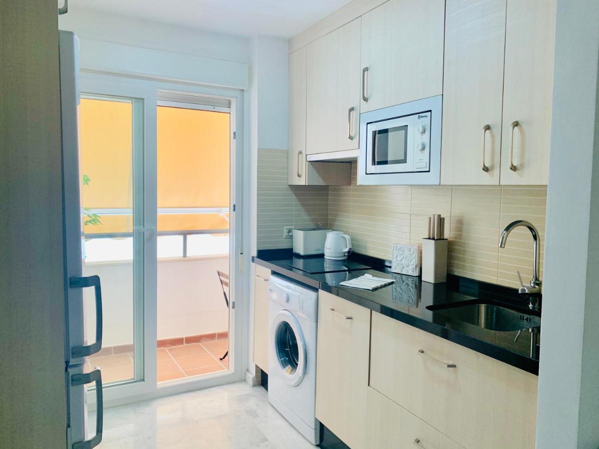 Homely Malaga Parras Con Terraza Interior Y Parking Privado Bajo Suplemento Экстерьер фото