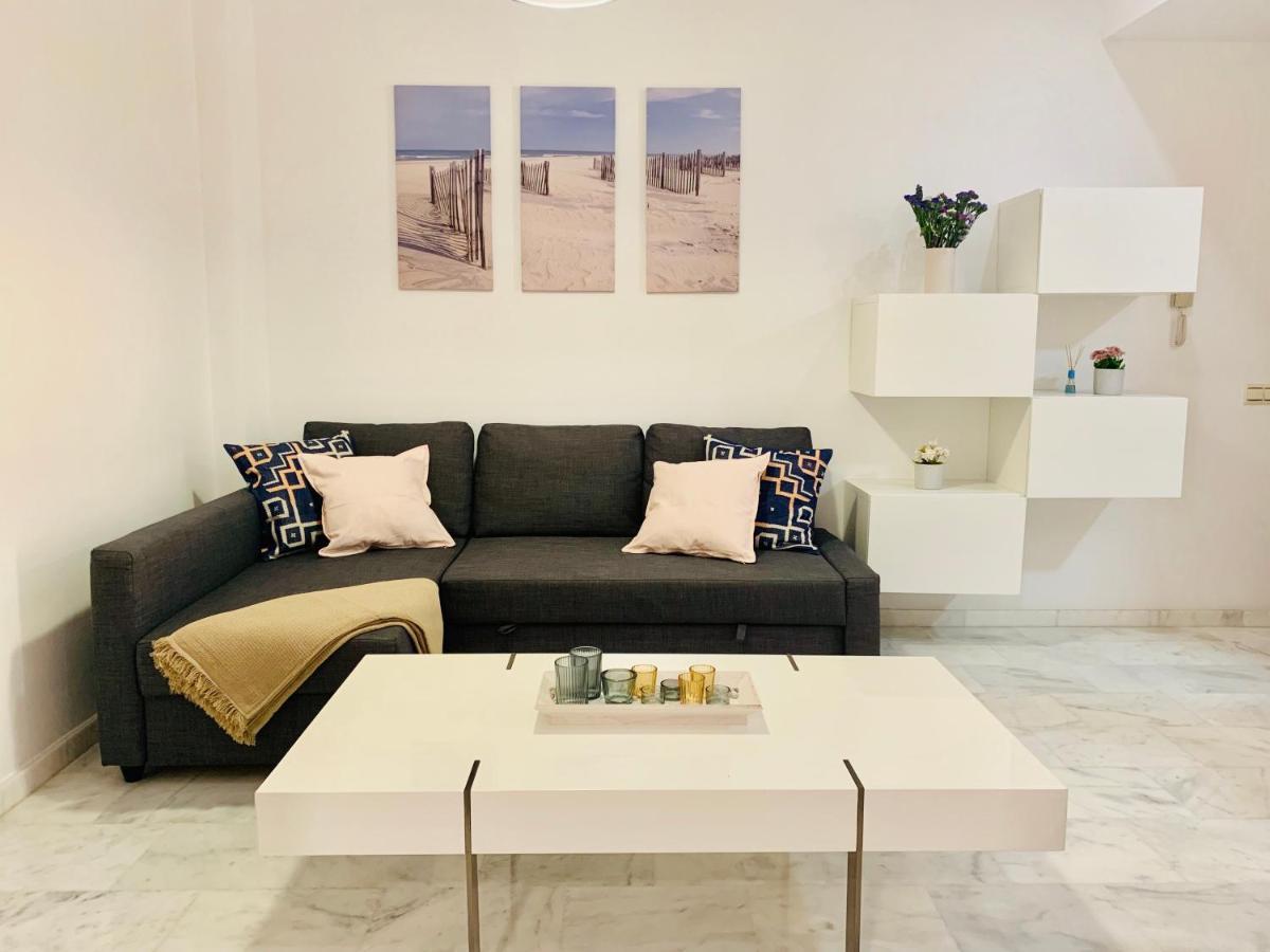 Homely Malaga Parras Con Terraza Interior Y Parking Privado Bajo Suplemento Экстерьер фото