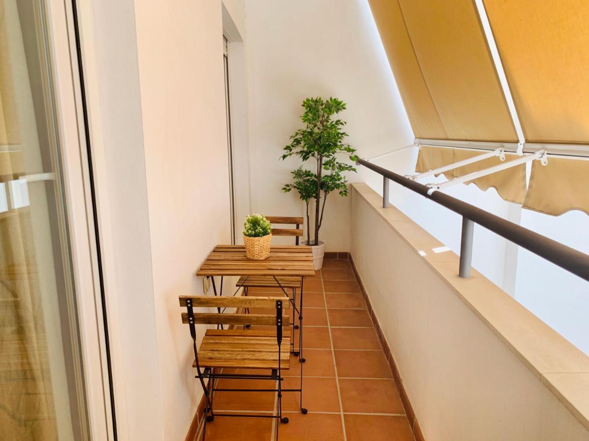 Homely Malaga Parras Con Terraza Interior Y Parking Privado Bajo Suplemento Экстерьер фото