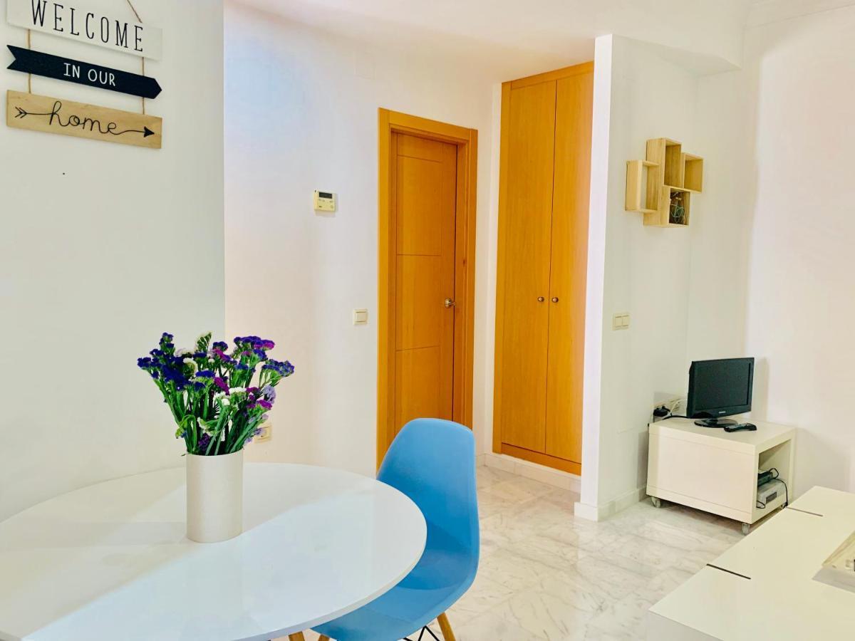 Homely Malaga Parras Con Terraza Interior Y Parking Privado Bajo Suplemento Экстерьер фото