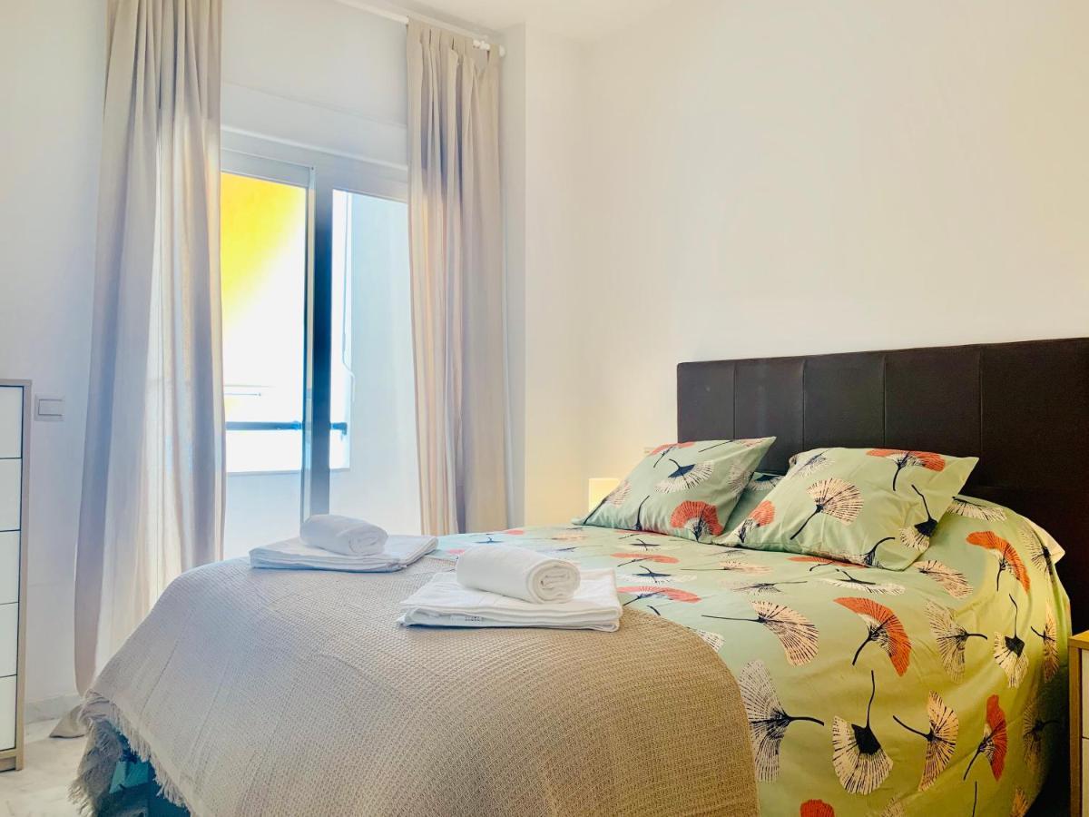Homely Malaga Parras Con Terraza Interior Y Parking Privado Bajo Suplemento Экстерьер фото