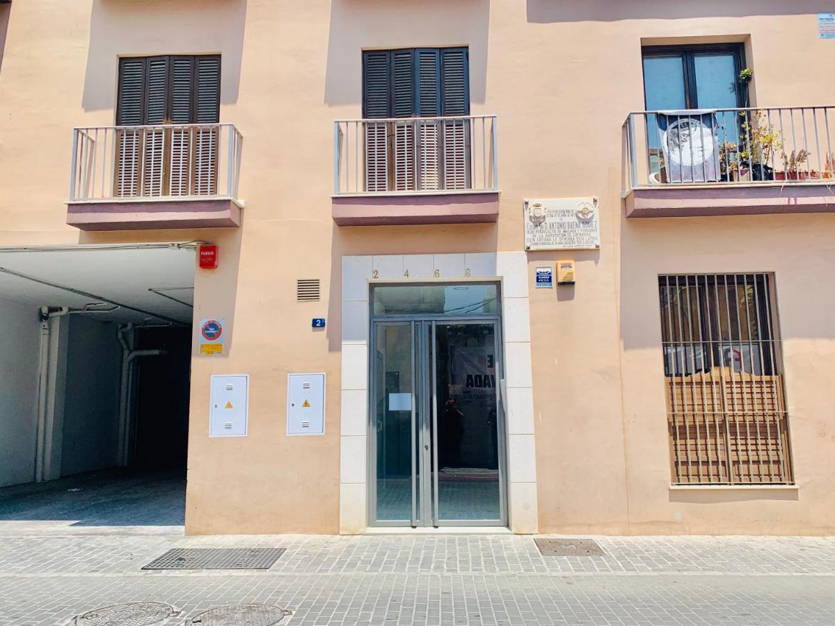 Homely Malaga Parras Con Terraza Interior Y Parking Privado Bajo Suplemento Экстерьер фото
