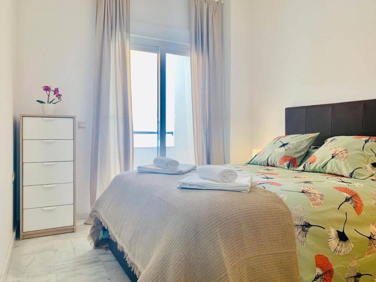 Homely Malaga Parras Con Terraza Interior Y Parking Privado Bajo Suplemento Экстерьер фото